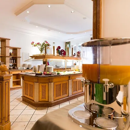 Impuls Tirol 호텔 4*