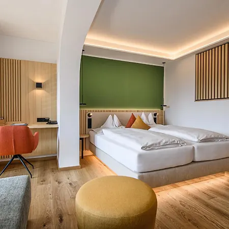 Impuls Tirol Hotell 4*