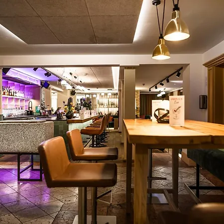 インパルス チロル ホテル バート・ホーフガシュタイン